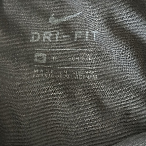 Nike Leggings - Picture 3 of 9